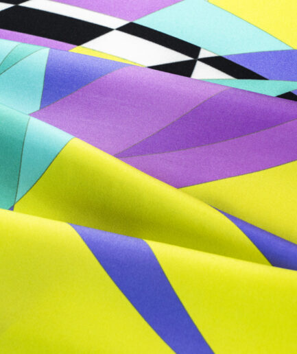 Carré 90 Geometric Crossing